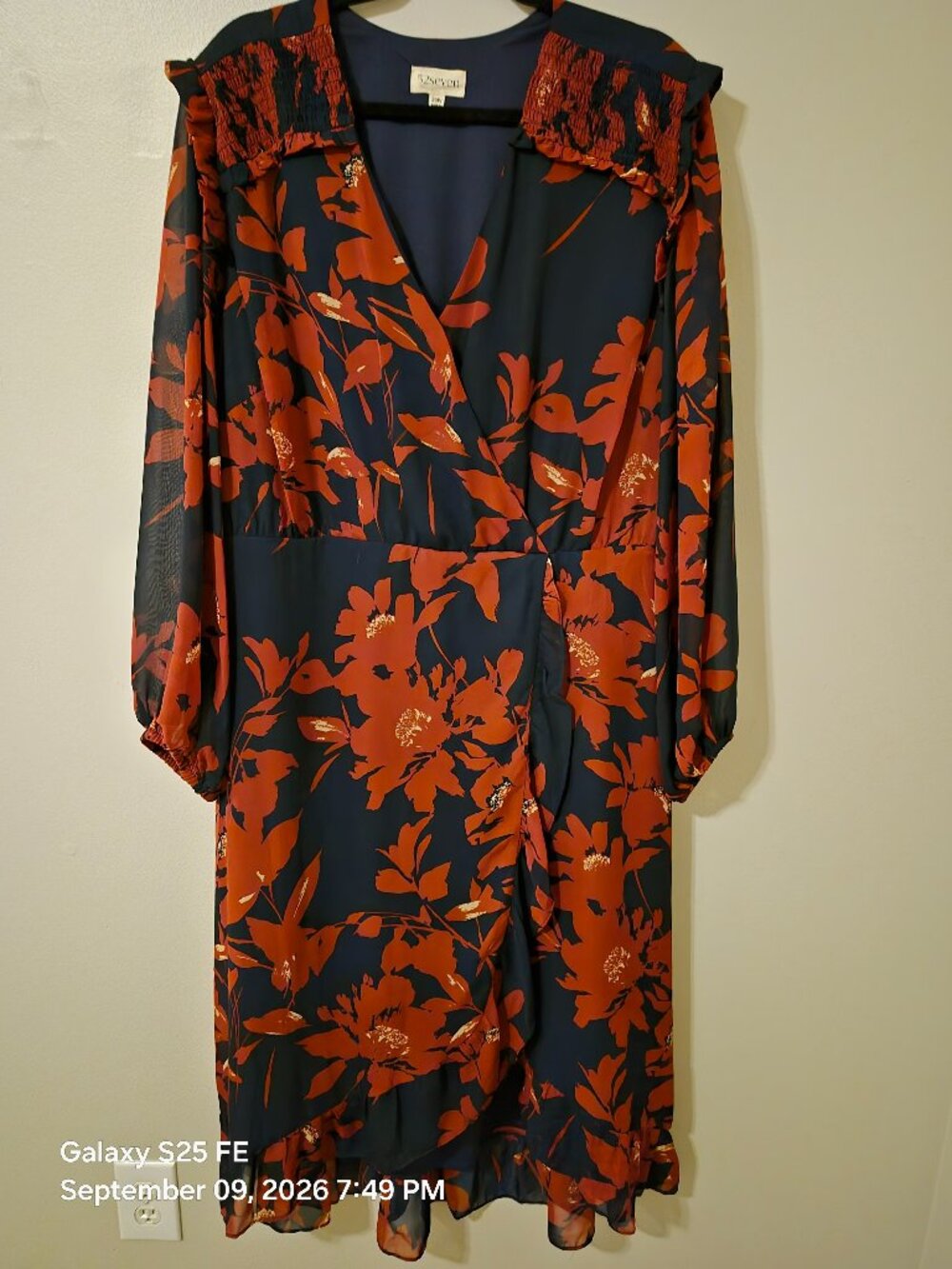 Women's Plus 20W Red Floral Print Long Sleeve Faux Wrap Midi Dress